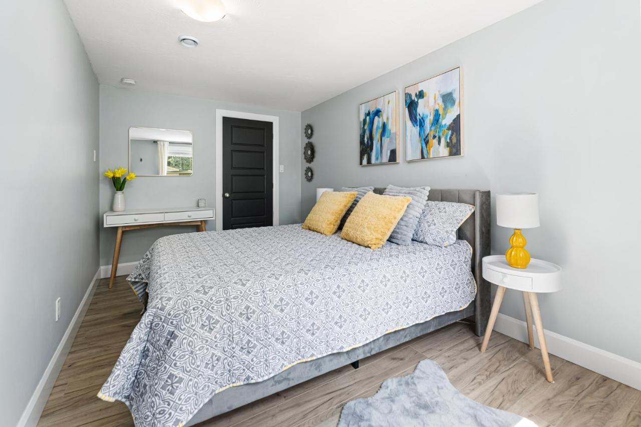 One Bedroom Apartment Moncton North ! 외부 사진